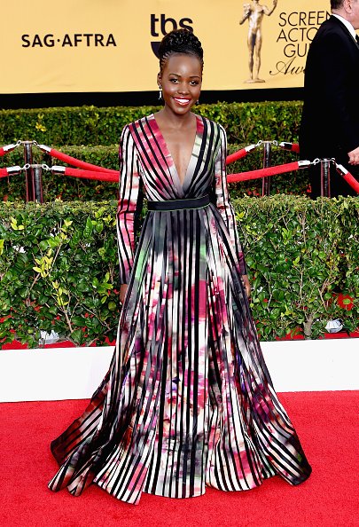 lupita-nyongo-sag-awards-look-red-carpet