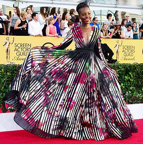 lupita-nyongo-sag-awards-look-red-carpet