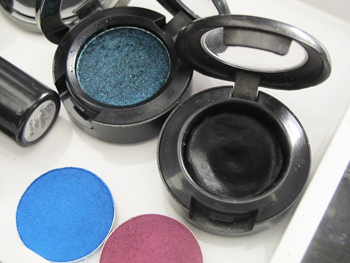 mac-novos-produtos-lancamentos-base-retro-matte-batom-sombra-delineador-ruby-woo-lapis