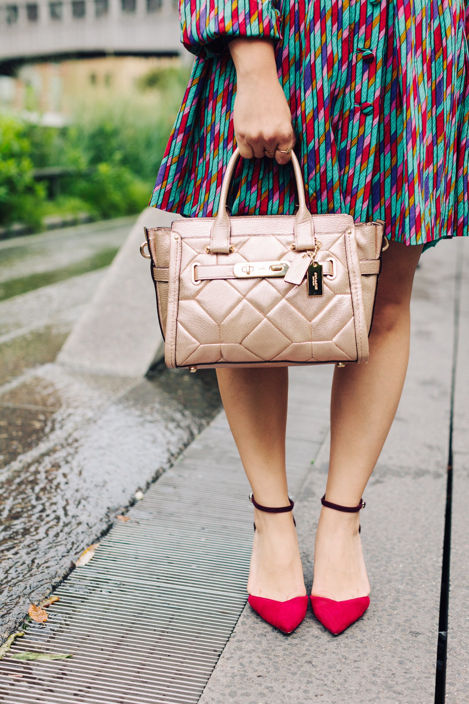 nyfw-ny-high-line-park-mandy-blog-starving-bag-bolsa-swagger-coach-vintage-vestido-brecho-oculos-lespecs