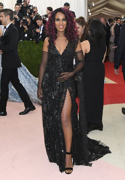 attends the "Manus x Machina: Fashion In An Age Of Technology" Costume Institute Gala at Metropolitan Museum of Art on May 2, 2016 in New York City.