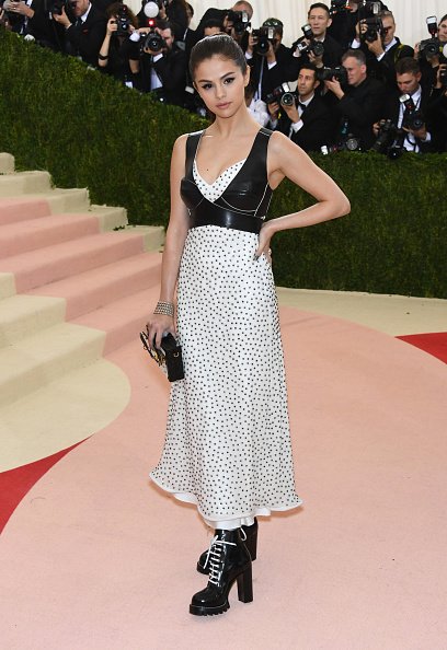 attends the "Manus x Machina: Fashion In An Age Of Technology" Costume Institute Gala at Metropolitan Museum of Art on May 2, 2016 in New York City.