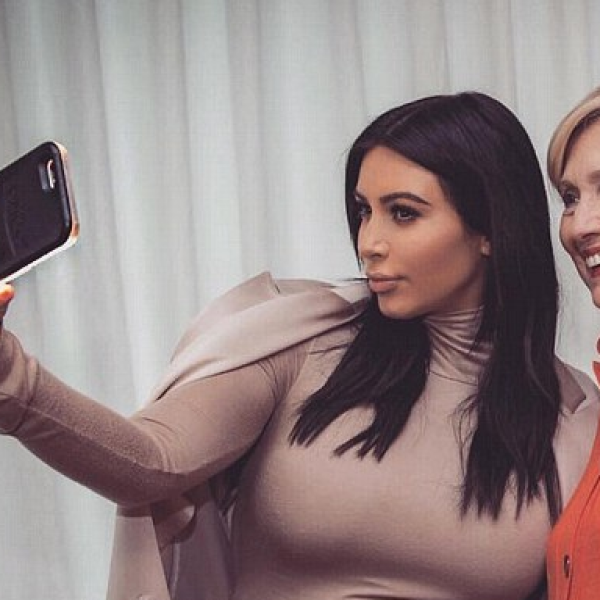kim kardashian hillary clinton capinha telefone lumee luz